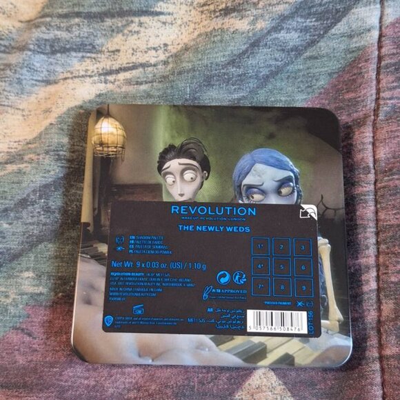 💀💙 Revolution x Corpse Bride – “The Newlyweds” Tin Eyeshadow Palette 💙💀 - Picture 3 of 3